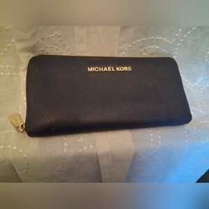 Michael Kors Navy Blue Jet Set Continental Zip Wallet Gold Hardware